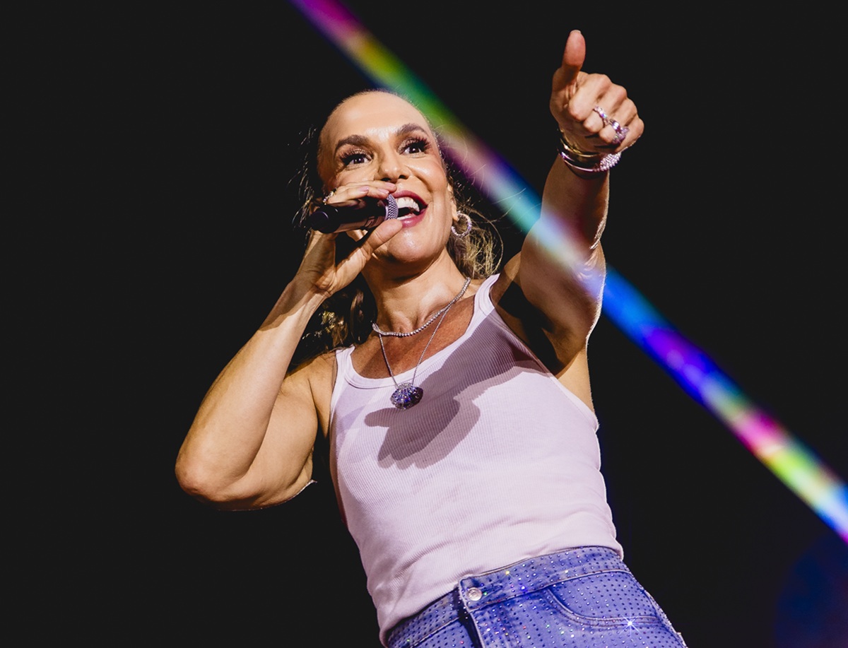 Ivete Sangalo faz show histórico em SP com 5 horas de samba e anuncia turnê explosiva pelo Brasil