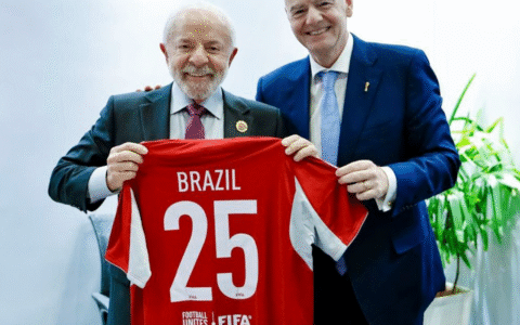 Imagem do post Lula convida presidente da FIFA para evento histórico no Brasil