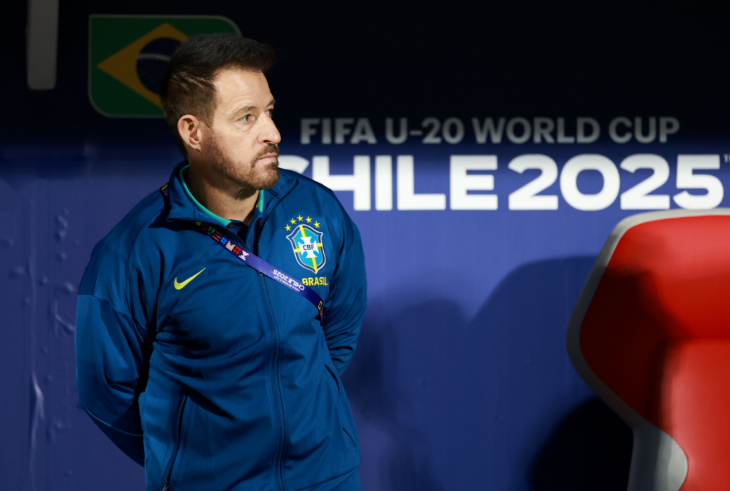 CBF demite técnico da Seleção Sub-20 após vexame no Mundial
