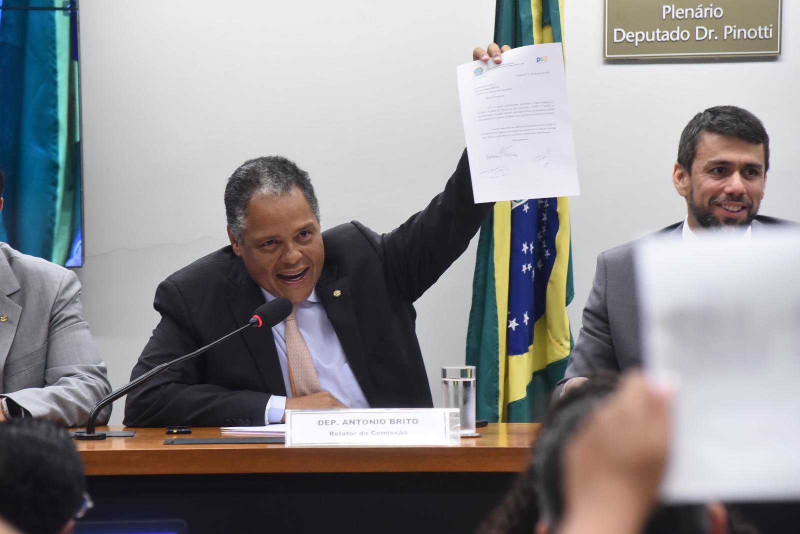 Comissão aprova relatório de Antonio Brito com novas regras de contratação e aposentadoria para agentes de saúde