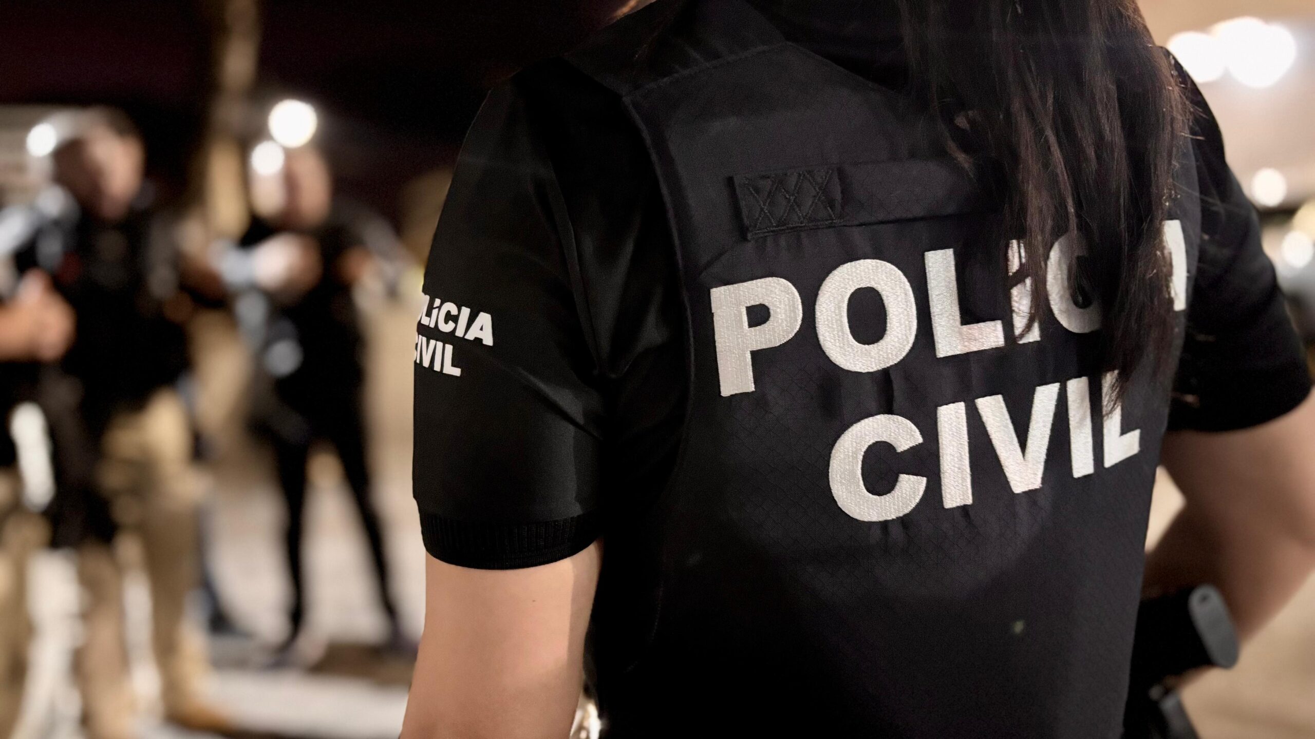 Advogado é detido com pistola e faca após ameaçar companheira