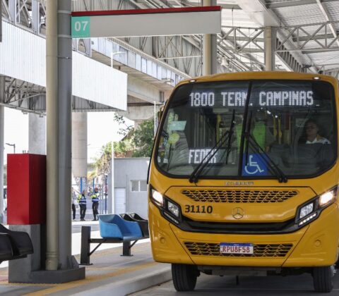 Imagem do post Nova linha de ônibus com saída do Terminal Campinas leva mais mobilidade a moradores do Dique do Cabrito