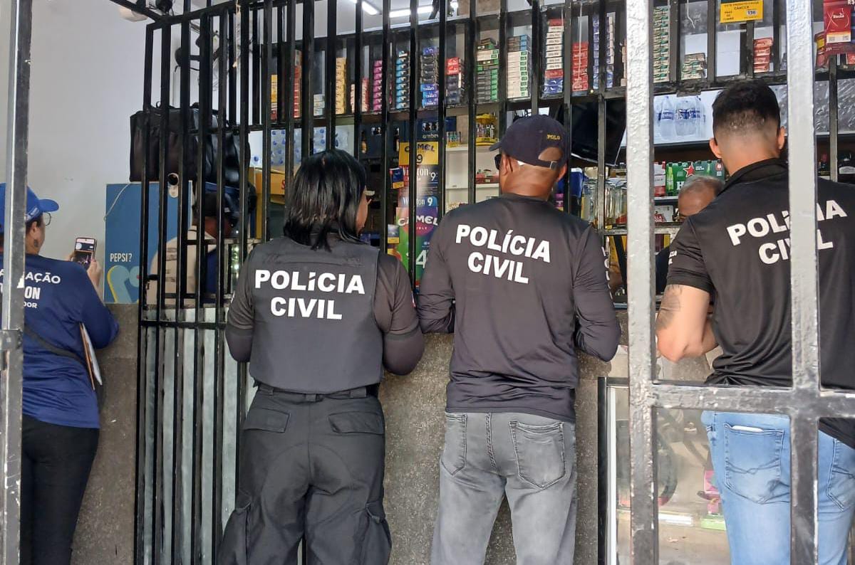 Operação apreende bebidas irregulares em Itapuã e Stella Maris