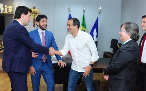 Imagem do post Bruno Reis recebe medalha Amigo da Associação do Ministério Público da Bahia