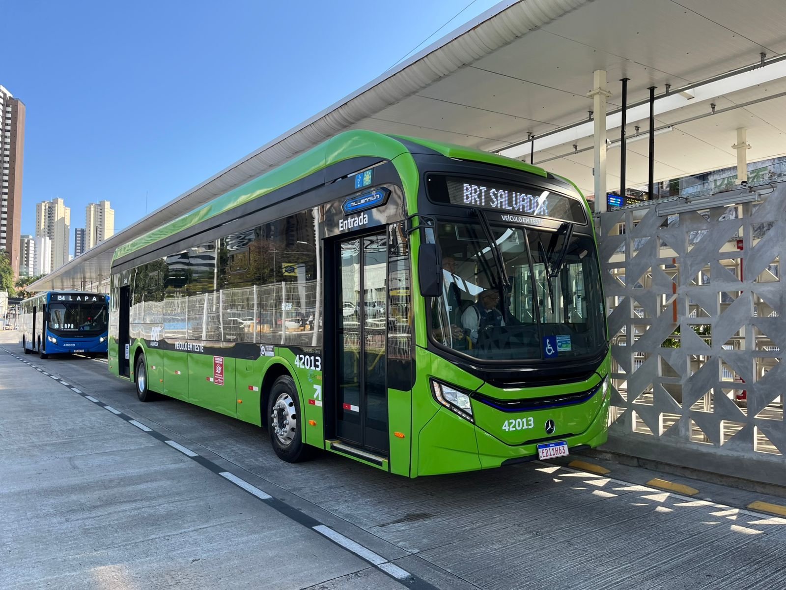 Salvador inicia testes com novo modelo de ônibus elétrico