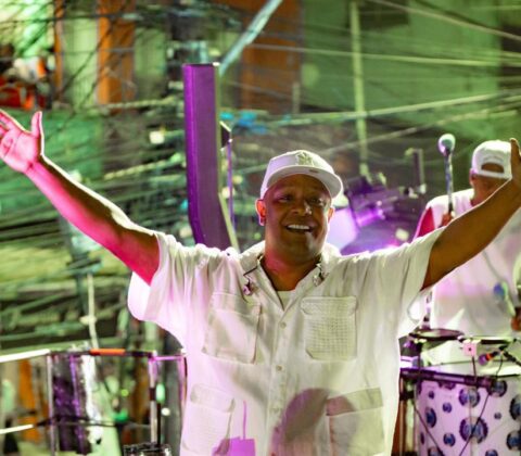 Imagem do post Psirico celebra resistência e reúne multidão no Arrastão do MV na Liberdade, em Salvador