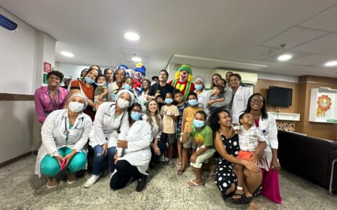 Imagem do post Com a força da internet e o apoio da Hapvida, Patati e Patatá realizam sonho de jovem em tratamento contra o câncer em Salvador