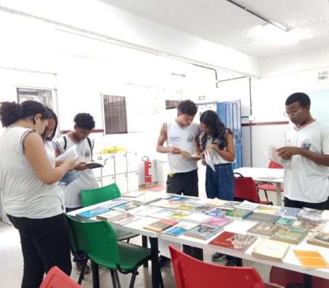 Imagem do post Escolas estaduais realizam atividades em homenagem à Semana Nacional do Livro e da Biblioteca