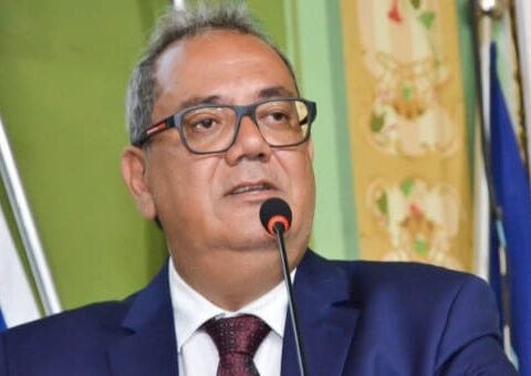 Imagem do post Carlos Muniz presta homenagem aos servidores públicos