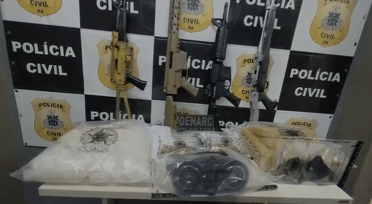 Mega apreensão: Fuzis, drogas e prisão em operação na Bahia