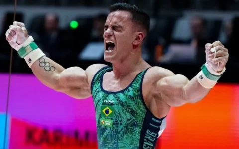 Imagem do post Ginástica Artística: Brasil avança a duas finais masculinas no Mundial