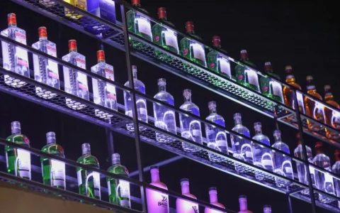 Imagem do post País tem 29 casos confirmados de intoxicação por metanol, diz governo