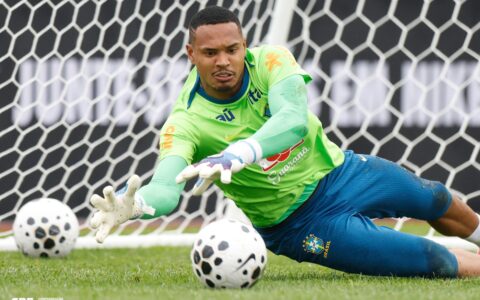 Imagem do post John celebra primeira convocação para a Seleção e admite: “A ficha está caindo aos poucos”