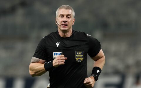 Imagem do post Anderson Daronco vai apitar o último clássico Ba-Vi de 2025