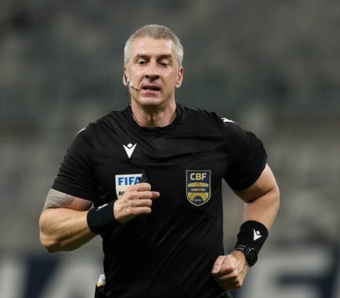 Imagem do post Anderson Daronco vai apitar o último clássico Ba-Vi de 2025