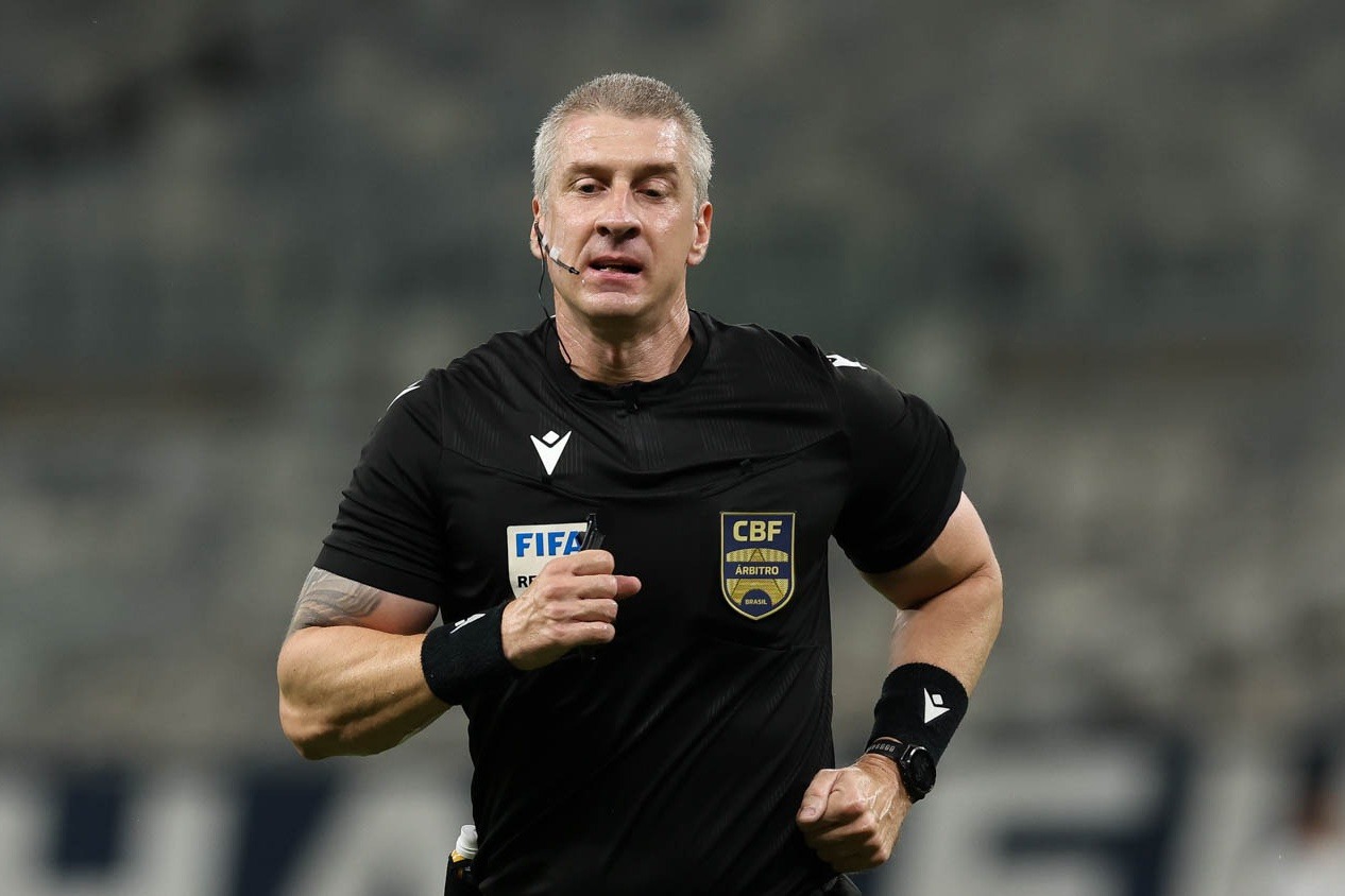 Anderson Daronco vai apitar o último clássico Ba-Vi de 2025