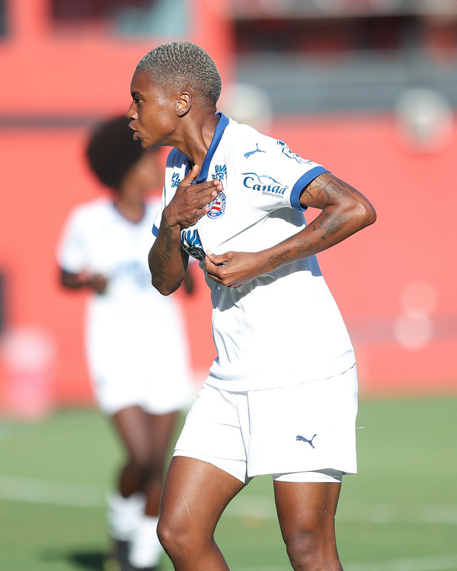 Bahia vence o Vitória no Barradão e fica a um passo do título