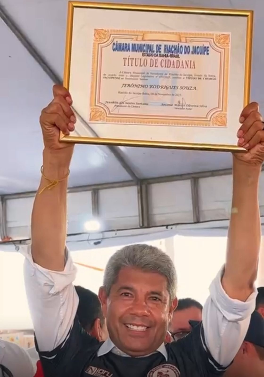 Jerônimo ganha título em Riachão e inspira forró celebrando o 364º município visitado