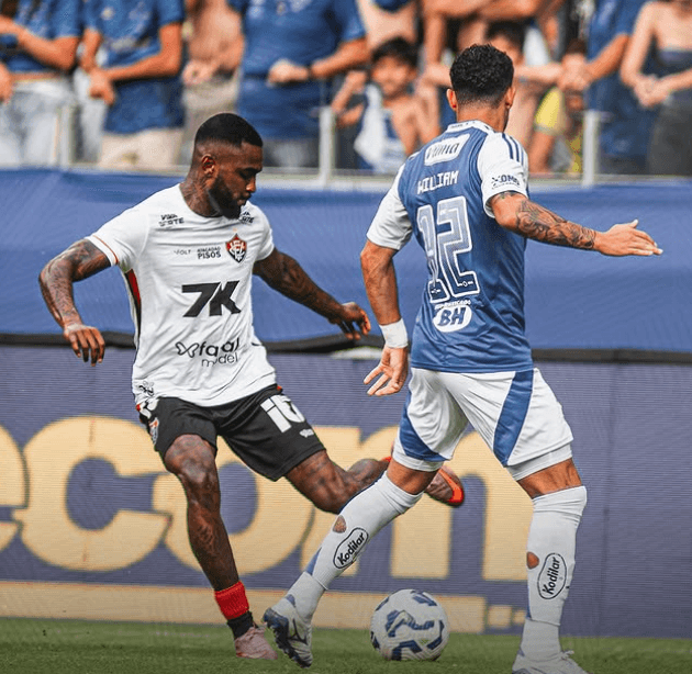 Cruzeiro vence e empurra o Leão mais fundo no Z4