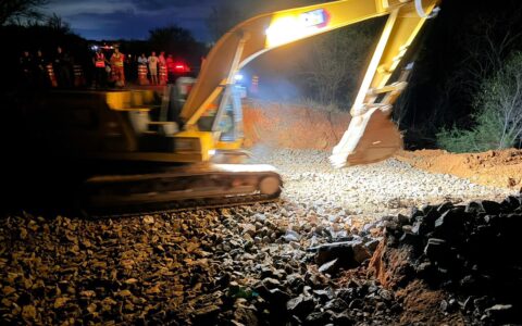 Imagem do post DNIT trabalha para recuperar trecho da BR-116 entre Araci e Tucano