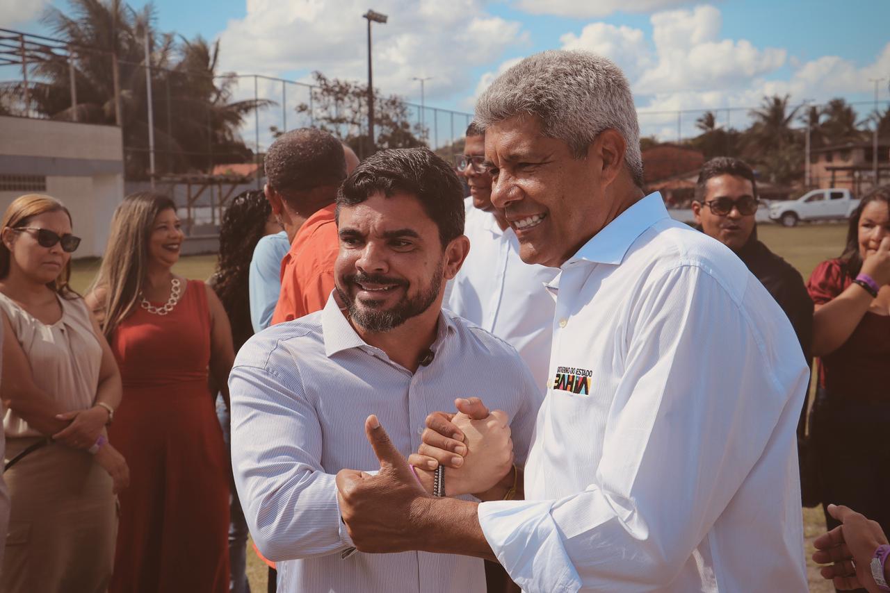 Prefeito de Itanagra celebra nova escola em tempo integral