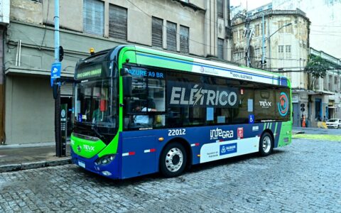 Imagem do post Ônibus 100% elétrico agrada passageiros e reforça mobilidade sustentável no Centro Histórico