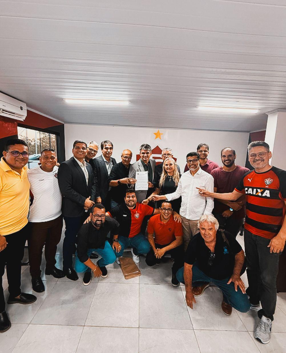 Marcone Amaral registra candidatura à presidência do Vitória e faz história como o primeiro ex-jogador a disputar comando do clube