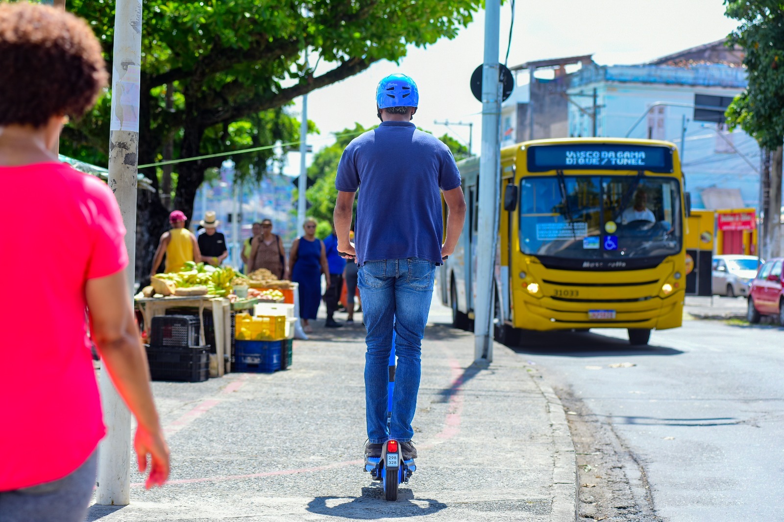 Patinetes elétricos ganham expansão na Cidade Baixa e Salvador anuncia novas ações para o uso do modal