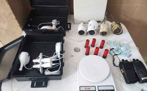 Imagem do post BBB do tráfico: PM apreende munições e câmeras clandestinas em Pirajá