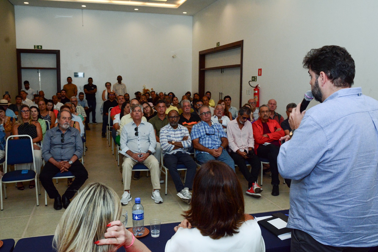 Governo da Bahia reúne trade turístico e promete ações para fortalecer economia de Ilhéus