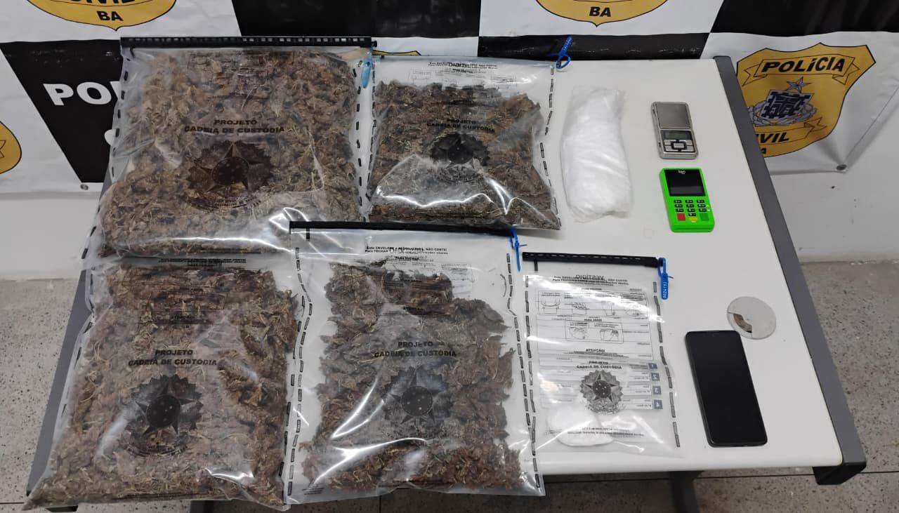 Jequié: Polícia apreende cocaína e maconha; suspeito de tráfico é preso