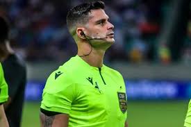 Imagem do post Confira a arbitragem de Juventude e Bahia nesta sexta (28)