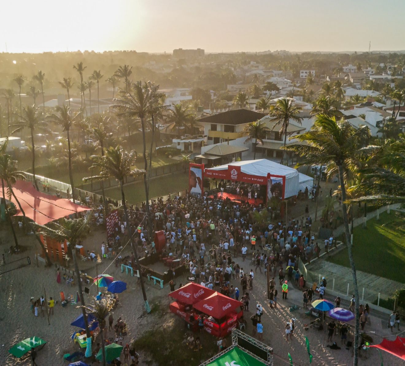 “Vou na Praia” reúne mais de 10 mil pessoas e celebra música, esporte, gastronomia e bem-estar em Vilas do Atlântico