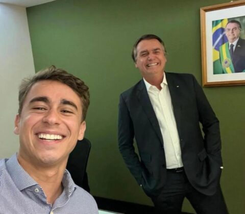 Imagem do post Defesa diz que Bolsonaro não usou celular durante visita de Nikolas