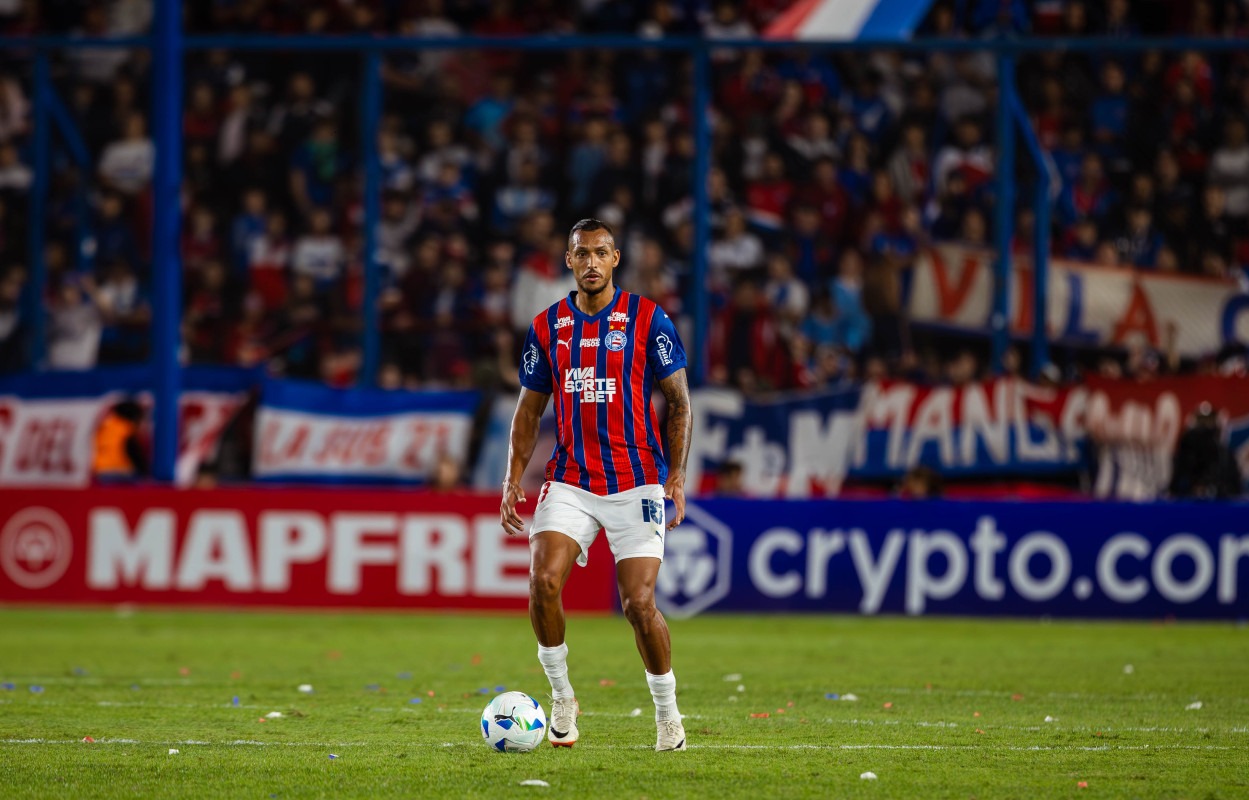 Bahia amplia contrato do zagueiro David Duarte