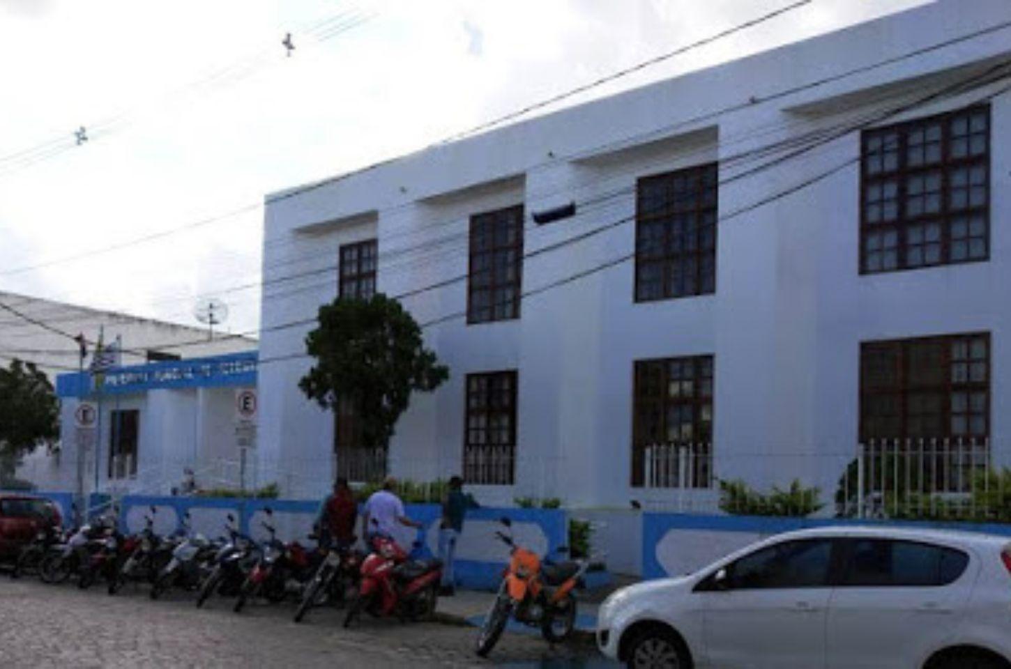 Prefeitura de Serrinha diminui salários e gratificações para conter crise financeira