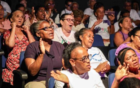 Imagem do post Prefeitura leva 800 idosos para show de Roberto Carlos e transforma Natal em noite histórica em Salvador