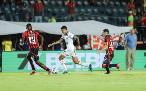 Imagem do post Ba-Vi do Brasileirão pode ser adiado se o Bahia avançar para a 3ª fase prévia da Libertadores