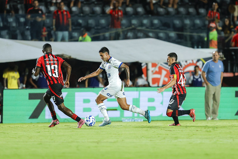 Ba-Vi do Brasileirão pode ser adiado se o Bahia avançar para a 3ª fase prévia da Libertadores