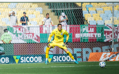 Imagem do post Bahia anuncia permanência de Ronaldo em definitivo