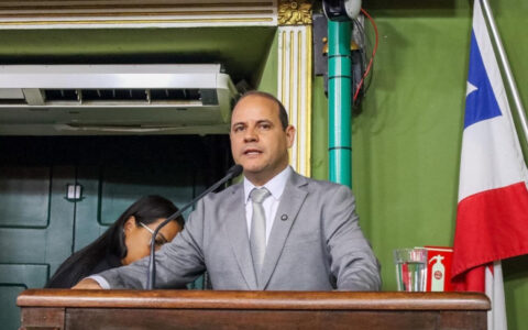 Imagem do post Randerson Leal elogia Prefeitura por garantir transporte e alimentação a ambulantes no Festival Virada Salvador