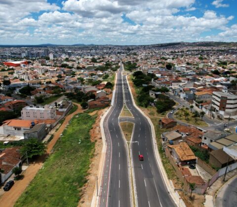 Imagem do post Jerônimo entrega obras de mobilidade em Vitória da Conquista