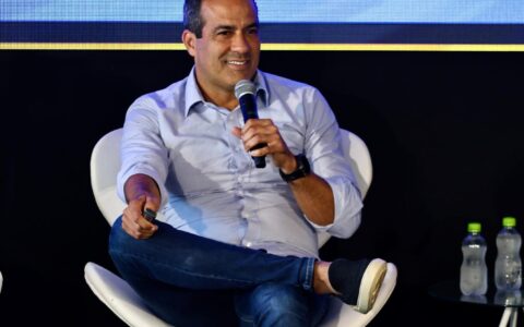 Imagem do post Bruno Reis anuncia transporte gratuito e refeições no Restaurante Popular para ambulantes no Virada Salvador