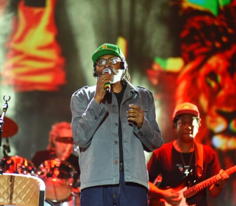 Imagem do post Edson Gomes abre segundo dia do Festival Virada Salvador e celebra estreia no evento