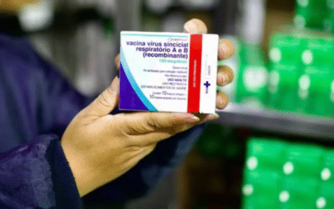 Imagem do post Bahia recebe mais de 44 mil doses da vacina contra VSR pelo SUS