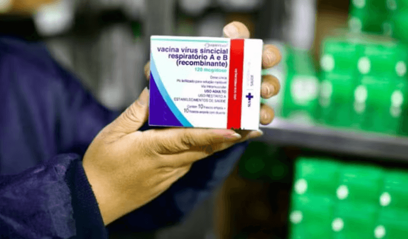 Bahia recebe mais de 44 mil doses da vacina contra VSR pelo SUS