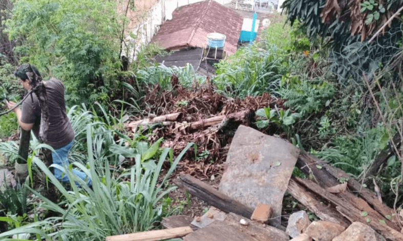 Temporal devasta cidade no sul da Bahia e deixa moradores desalojados