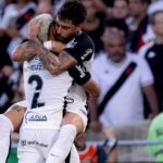 Corinthians vence o Vasco fora de casa e conquista o tetracampeonato da Copa do Brasil