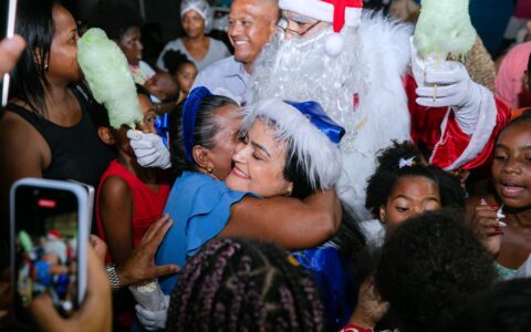 Imagem do post Natal Mágico Itinerante transforma bairros de Lauro de Freitas em palco de alegria e inclusão