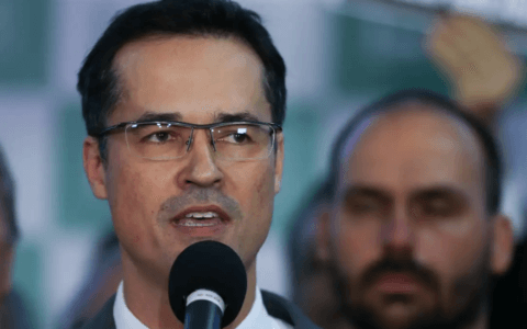 Imagem do post Deltan paga indenização a Lula por PowerPoint da Lava Jato